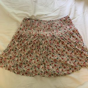 floral mini skirt🌷